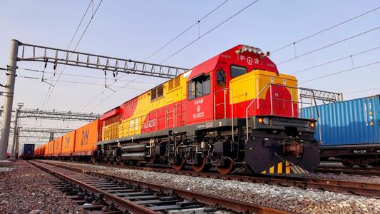 中歐班列中通道累計通行量突破2萬列