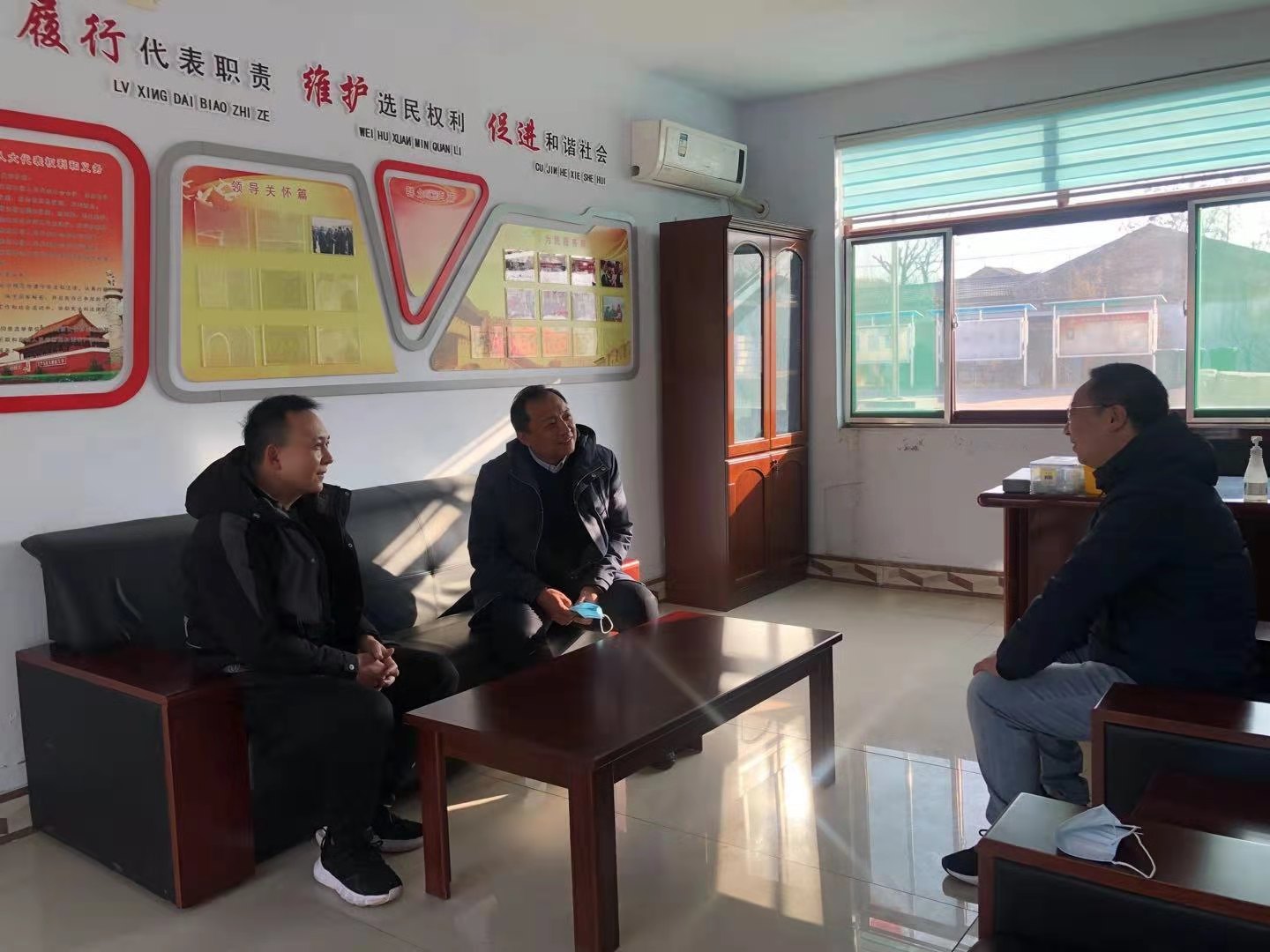 德州聯合醫院領導深入北營社區走訪慰問駐村第一書記
