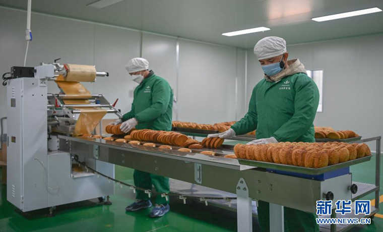 四川阿壩：研發黑青稞食品 打造特色學生早餐