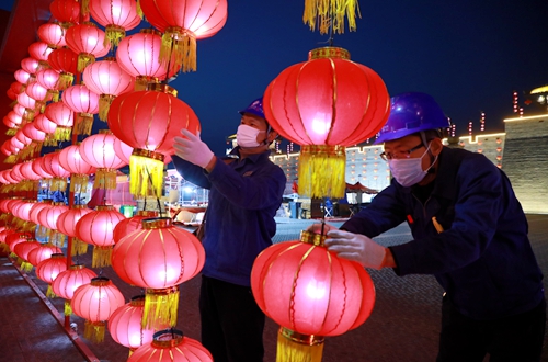郯城供電：元宵花燈亮 佳節保電忙