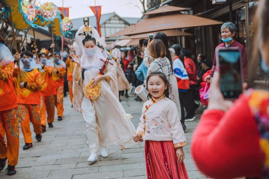 “云游合家歡”，互聯網企業不止于“種草”