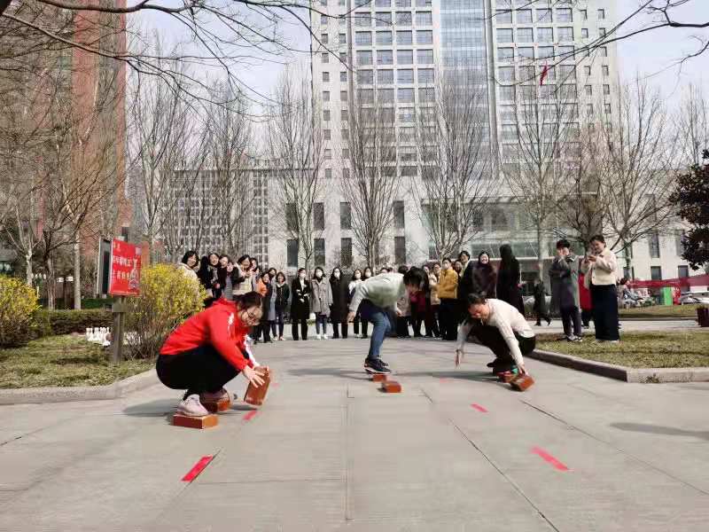 凝聚巾幗心！郵儲銀行臨沂市分行舉辦“慶三八”趣味競賽活動