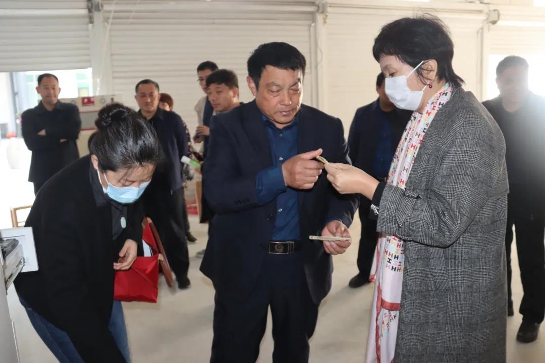 中央農辦“聽黨話、感黨恩、跟黨走”宣傳活動到板泉鎮參觀考察