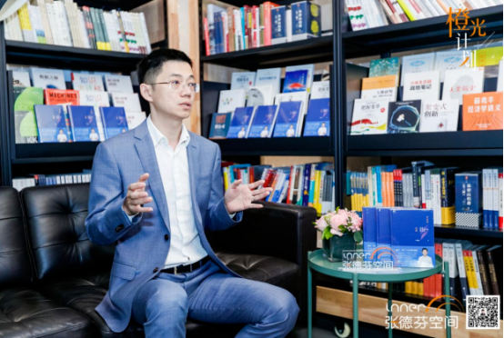 知名心理學暢銷書作家盧熠翎：良好的家庭關系，親密關系要優先于親子關系