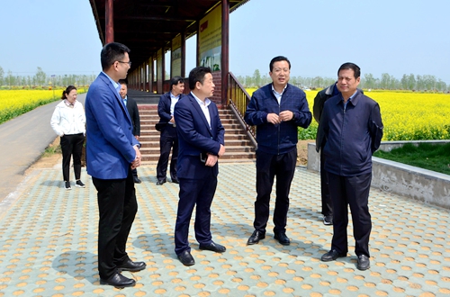 郯城縣人民政府副縣長李曉法到歸昌鄉調研