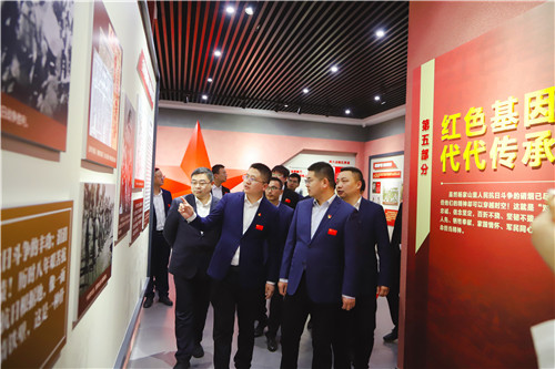 凝心聚力 共拓未來｜中建三局聯合城發集團啟盛公司開展黨建帶團建活動