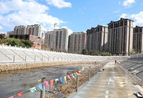 住建部：到2027年地級及以上城市建筑垃圾平均資源化利用率達到50%以上