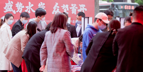 銀四翹尾！江核這家樓盤首次開盤現場人擠人！再不上車就沒機會了！