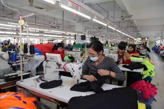 紡織服裝產業廣西形成集聚發展態勢