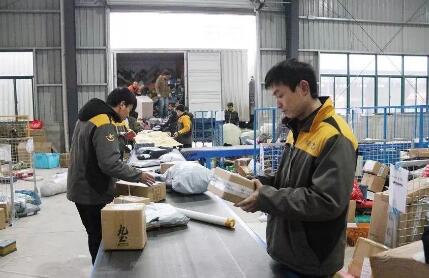 河南服務業經濟持續向好 上半年增加值達16585億元