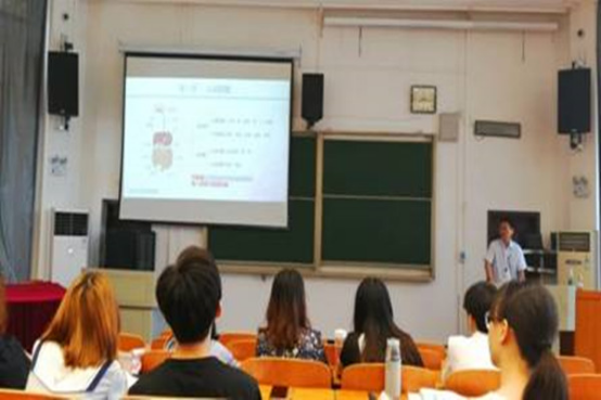 武漢大學李紅良大健康通識課受歡迎，學生感嘆收獲大