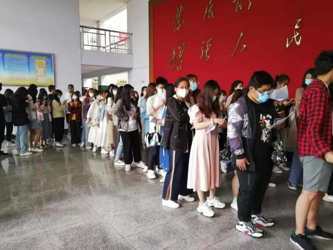加班加點 風雨無阻 |德州聯合醫院有序推進德州學院新冠病毒疫苗臨時點的疫苗接種工作