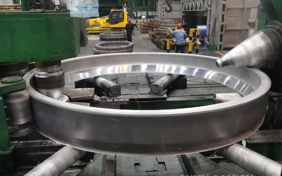 西南鋁5米級鋁合金異形環試制取得重大突破