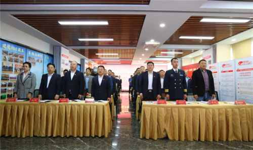 青島市工商聯、青島市臨沂商會聯合舉行沂蒙精神宣講團啟動儀式