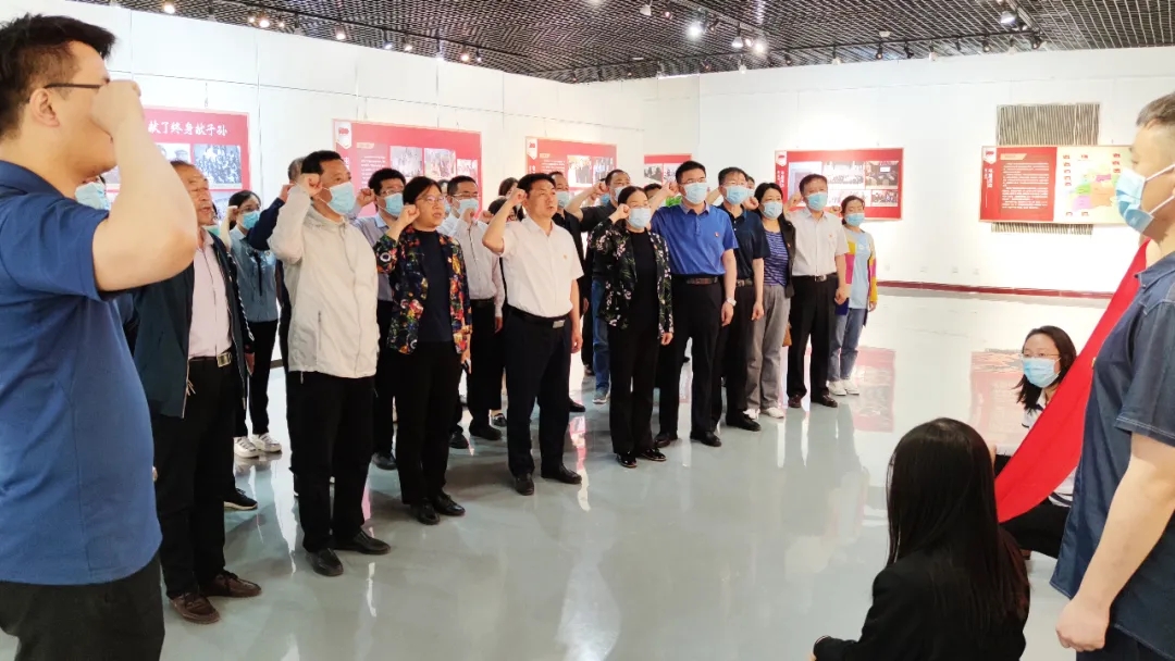 德州市人社局組織黨員干部參觀革命歷史文化展