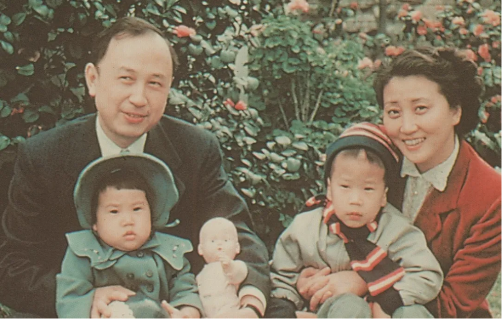 科學家們的入黨申請書是這樣寫的