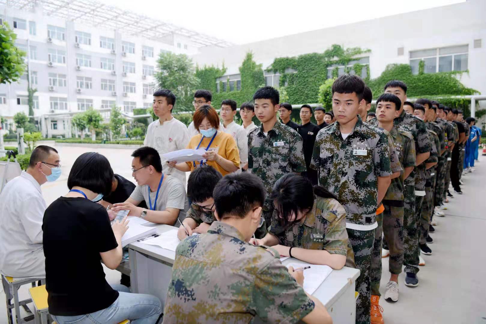 憶黨史，踐初心！德州走四方高級技工學校開展獻血活動