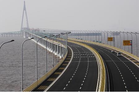 沈海高速：打通上合示范區國際大循環“最后一公里”