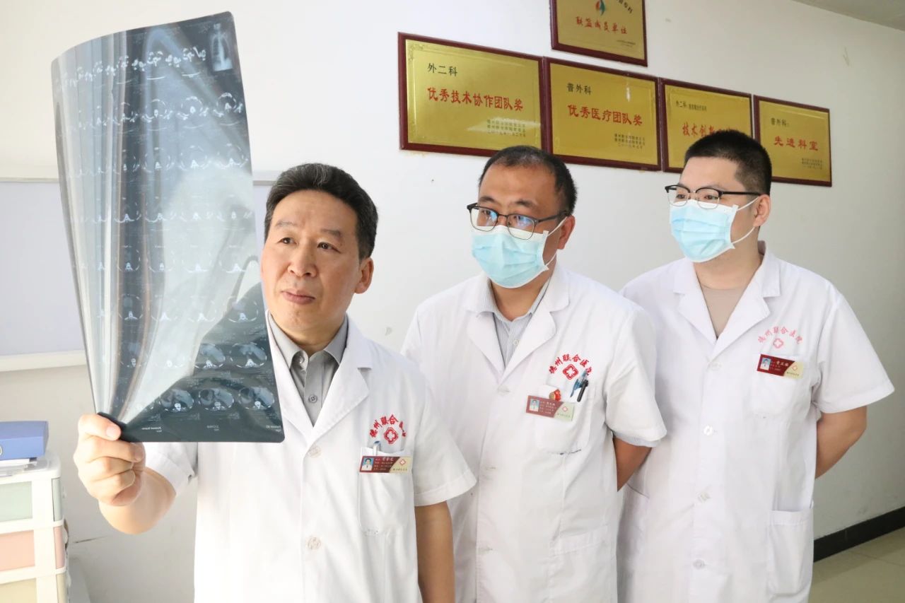 德州聯合醫院專家“鏡下”切除病灶 為食管癌患者爭取良好治療條件