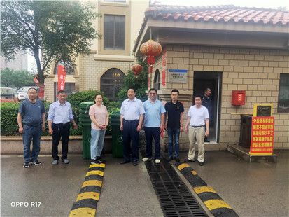 愛心物資送社區  真情幫扶暖人心 