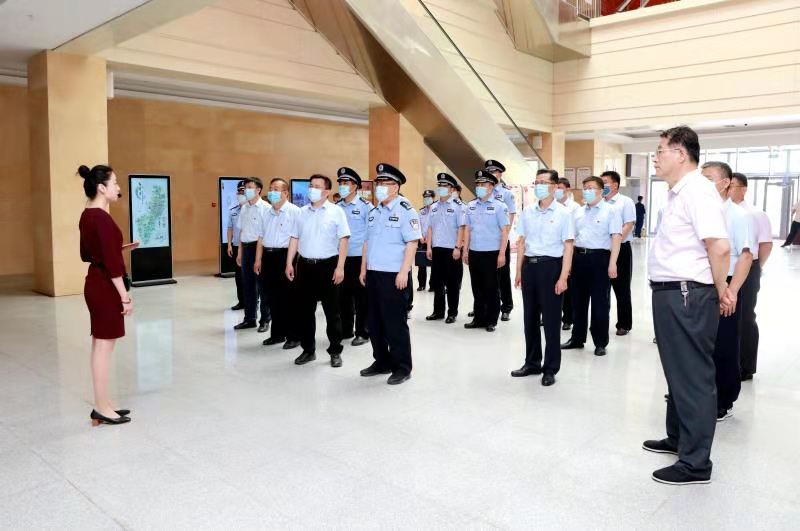 農行德州分行與公安部門開展“警銀協同”黨建共建活動