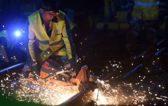 合肥鐵路樞紐實現“客走內、貨外繞”