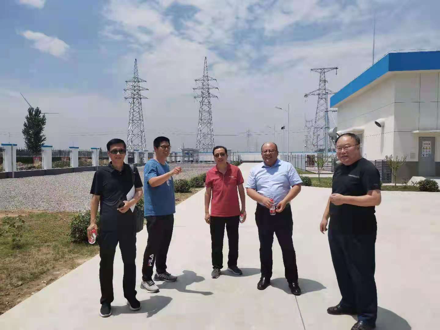 德州綠色能源產業題材電影短片《藍天有約》劇組主創人員赴禹城采風調研