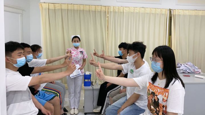 3分鐘擁有清晰視力！德州聯合醫院三重鉅惠助力考生大學夢圓