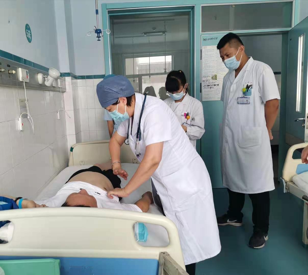 北京友誼醫院心內科專家梁金銳來德州市第七人民醫院坐診