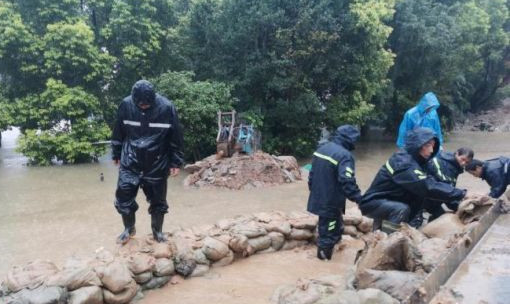 科學應對汛情 力保度汛安全