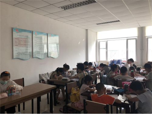 2021年度暑假公益托管班在青島西海岸新區柳花泊路社區活動室開班