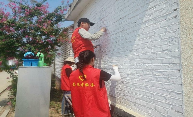 濟寧正能量 | 村里來了一群大學生，鄉村從此變了模樣