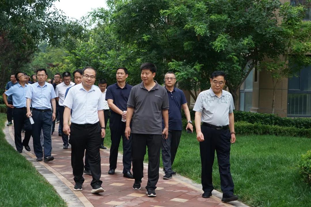 滕州市住建系統一行到東海集團參觀考察