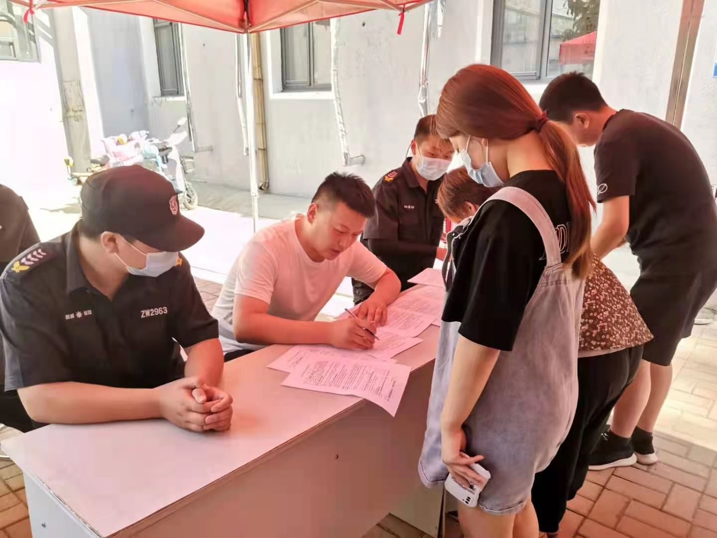 華瑞國際義分會工志愿者：把關懷帶給社會，用服務傳播文明