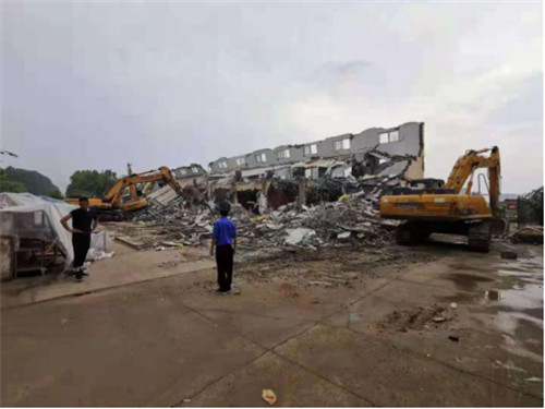 青島即墨區溫泉街道： 迅速出擊 全面開展“拆違治亂”專項行動