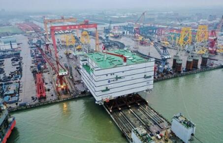振華重工建造的世界最大、亞洲首座海上換流站發運