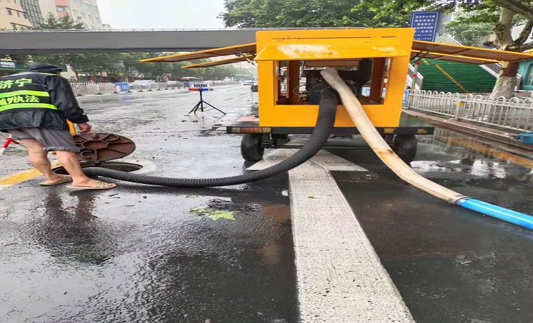 110支搶險隊伍連夜奮戰，濟寧38座立交橋涵暢通