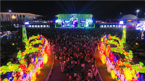 青島西海岸新區：國際啤酒節彰顯城市文明風采