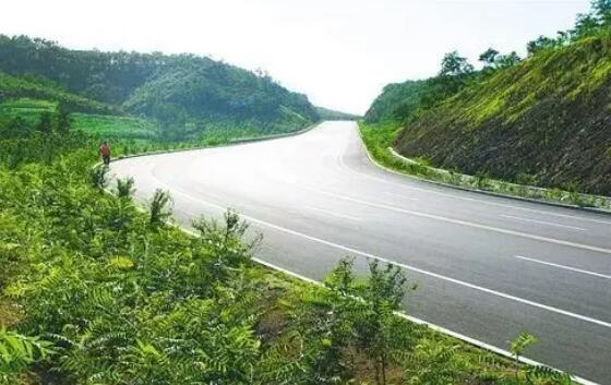 河北隆化：“四好農村路”助力冀北山區鄉村振興