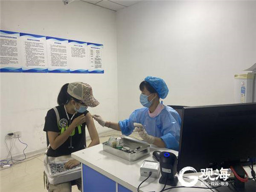 為孩子獨創“拍拍”止疼法！青島這個疫苗接種隊全力為青少年接種疫苗
