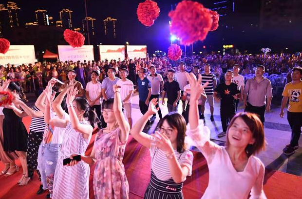 傳統節日如何實現文化“破圈”？ 七夕，打動人的不僅是愛情