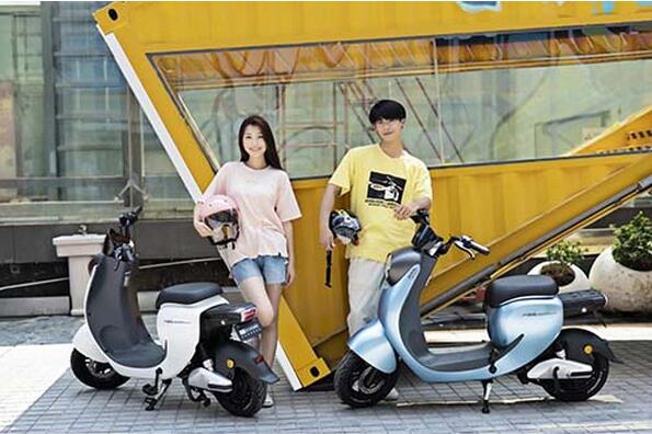 智能電動車成開學季新寵 哈啰電動車發布數據消費指南