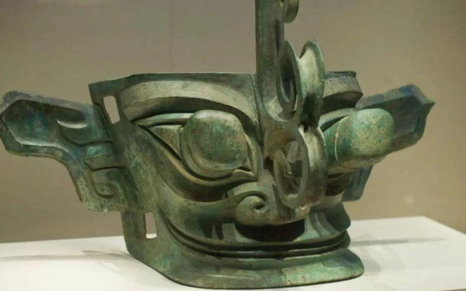 三星堆遺址4號祭祀坑已發掘完畢 出土陶器或與祭祀有關