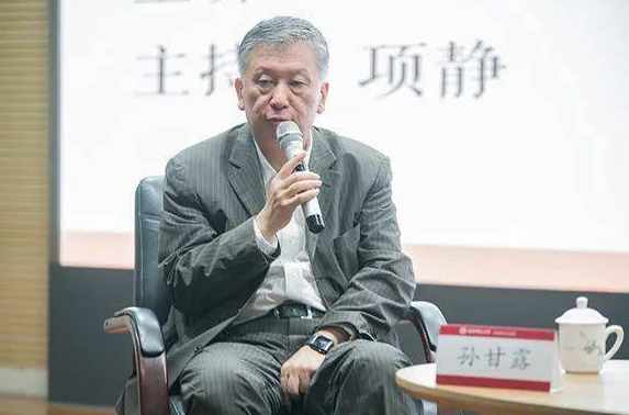 孫甘露：喜歡在上海讀書，不分晝夜不論時節