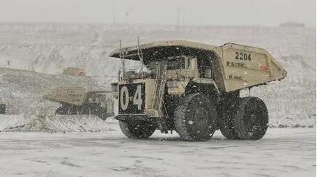 世界首個極寒環境無人礦卡編組項目通過工業驗收