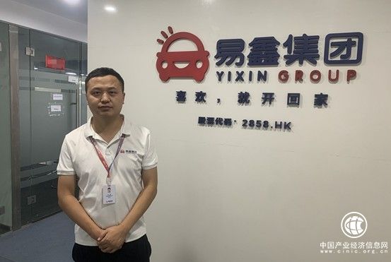 在貴州黔南易鑫金融有個少數民族“語言學家”