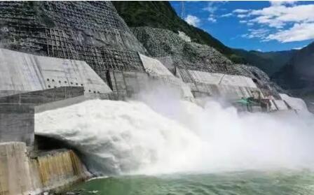 雅礱江兩河口水電站首批機組發電