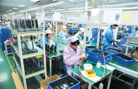 廣東梅州：做大做強百億級電子電路產業