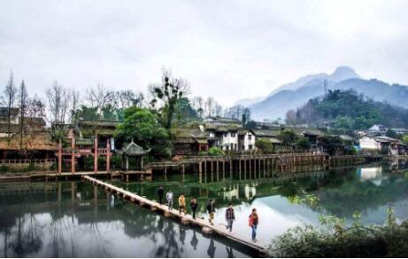 四川促進特色小鎮規范健康發展 特色產業投資占比不低于60％