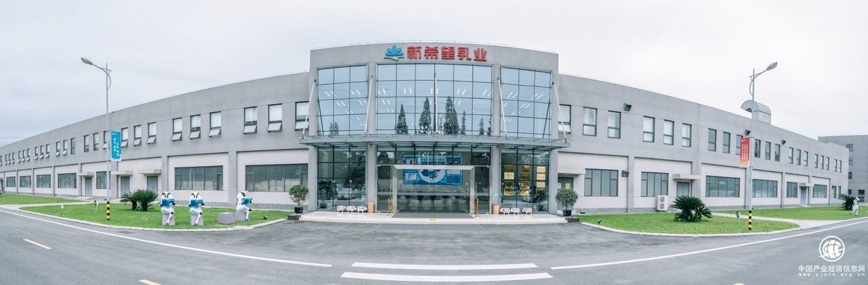 揭秘新希望乳業工廠：云部署+柔性生產打造數字化工廠樣板